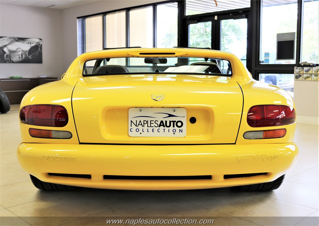 1995 Dodge Viper RT/10   - Photo 6 - Fort Myers, FL 33967