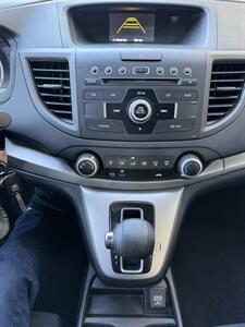 2014 Honda CR-V LX - Photo 22 - Tarzana, CA 91356