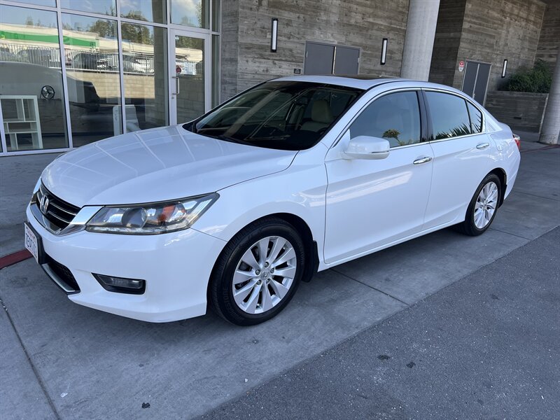 2014 Honda Accord EX-L V6 w/Navi - Photo 1 - Tarzana, CA 91356