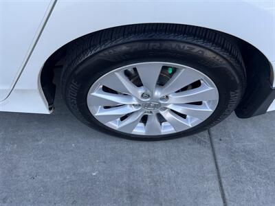 2014 Honda Accord EX-L V6 w/Navi   - Photo 22 - Tarzana, CA 91356