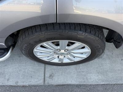 2012 Land Rover LR4 HSE LUX - Photo 10 - Tarzana, CA 91356