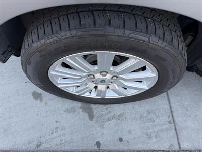 2012 Land Rover LR4 HSE LUX - Photo 9 - Tarzana, CA 91356