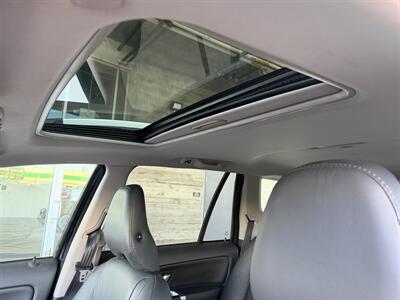 2011 Volvo XC90 3.2   - Photo 13 - Tarzana, CA 91356