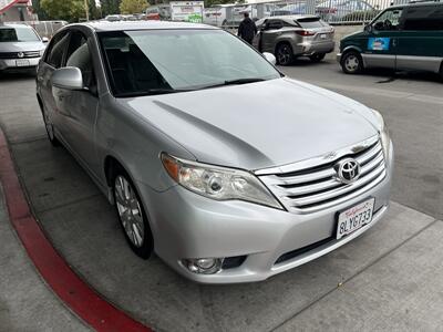 2012 Toyota Avalon XLS   - Photo 6 - Tarzana, CA 91356