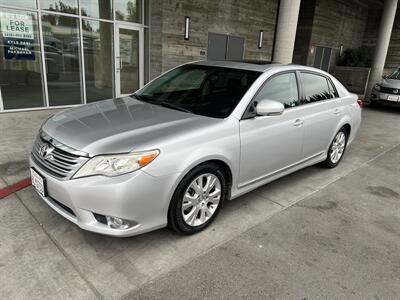 2012 Toyota Avalon XLS Sedan