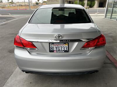 2012 Toyota Avalon XLS   - Photo 5 - Tarzana, CA 91356