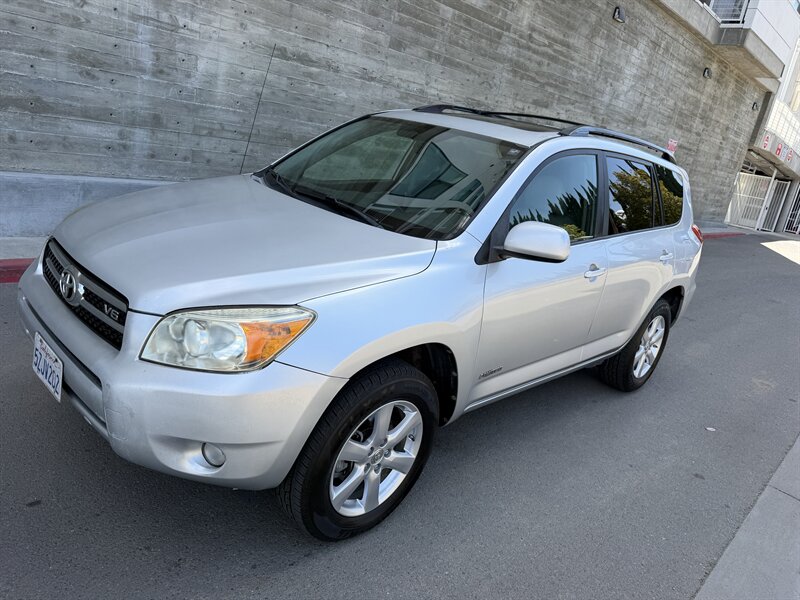 2007 Toyota RAV4 Limited   - Photo 1 - Tarzana, CA 91356