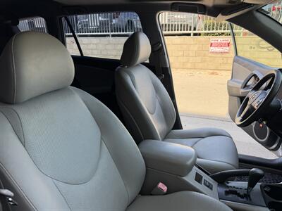 2007 Toyota RAV4 Limited   - Photo 17 - Tarzana, CA 91356