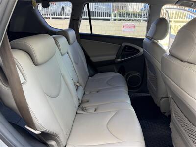 2007 Toyota RAV4 Limited   - Photo 15 - Tarzana, CA 91356