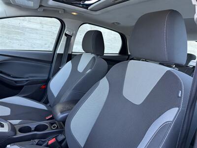 2014 Ford Focus SE - Photo 12 - Tarzana, CA 91356