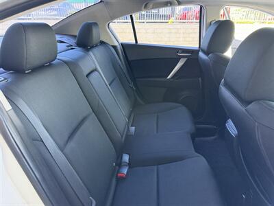 2010 Mazda Mazda3 s Grand Touring   - Photo 16 - Tarzana, CA 91356