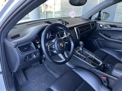 2016 Porsche Macan S   - Photo 9 - Tarzana, CA 91356