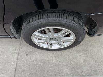 2006 Volvo V70 2.4   - Photo 10 - Tarzana, CA 91356