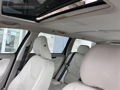 2006 Volvo V70 2.4   - Photo 13 - Tarzana, CA 91356