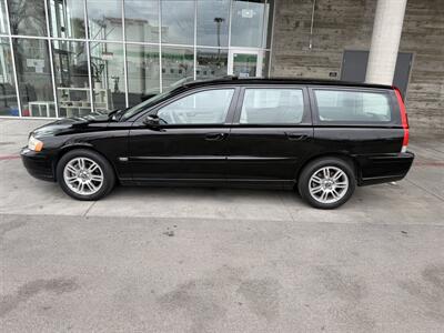 2006 Volvo V70 2.4   - Photo 3 - Tarzana, CA 91356