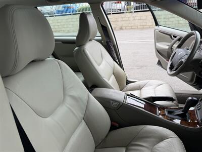 2006 Volvo V70 2.4   - Photo 18 - Tarzana, CA 91356