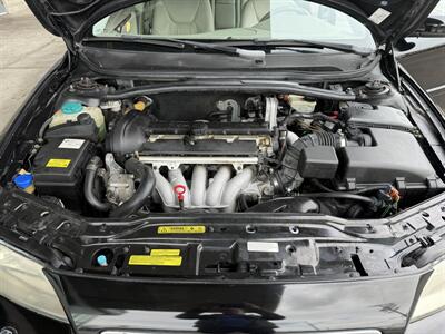 2006 Volvo V70 2.4   - Photo 20 - Tarzana, CA 91356