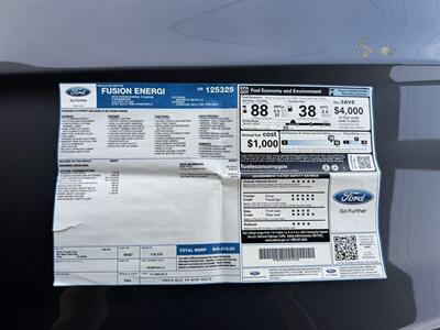 2016 Ford Fusion Energi Titanium   - Photo 20 - Tarzana, CA 91356