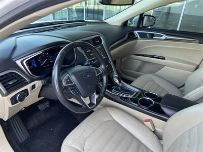 2013 Ford Fusion Hybrid SE   - Photo 9 - Tarzana, CA 91356