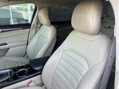 2013 Ford Fusion Hybrid SE   - Photo 10 - Tarzana, CA 91356