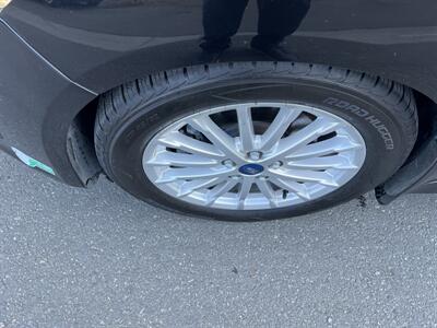 2013 Ford C-MAX Energi SEL   - Photo 10 - Tarzana, CA 91356