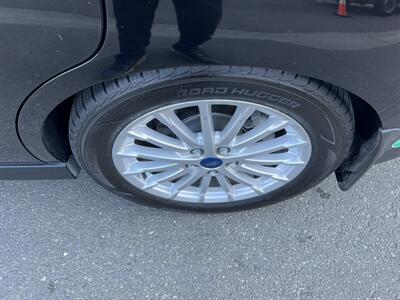 2013 Ford C-MAX Energi SEL   - Photo 11 - Tarzana, CA 91356