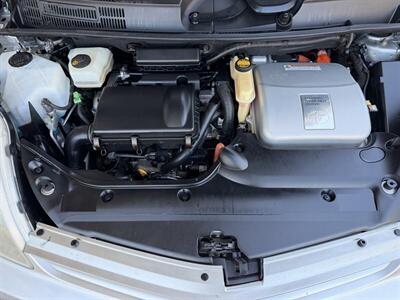 2005 Toyota Prius 2 - Photo 19 - Tarzana, CA 91356