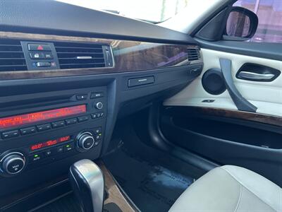 2011 BMW 3 Series 328i   - Photo 18 - Tarzana, CA 91356