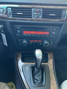 2011 BMW 3 Series 328i   - Photo 17 - Tarzana, CA 91356
