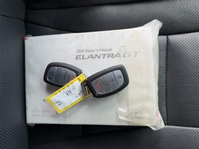 2016 Hyundai ELANTRA GT Limited - Photo 19 - Tarzana, CA 91356