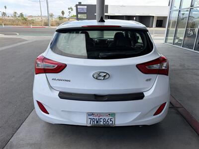 2016 Hyundai ELANTRA GT Limited - Photo 5 - Tarzana, CA 91356