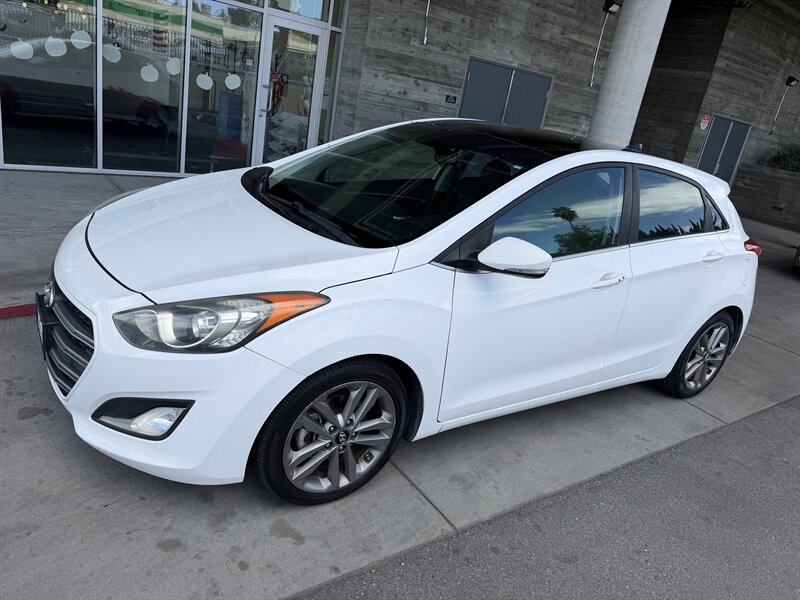 2016 Hyundai ELANTRA GT Limited   - Photo 1 - Tarzana, CA 91356