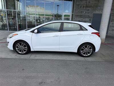 2016 Hyundai ELANTRA GT Limited - Photo 2 - Tarzana, CA 91356