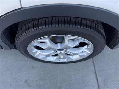 2013 Ford Escape Titanium - Photo 10 - Tarzana, CA 91356
