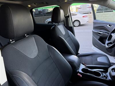 2013 Ford Escape Titanium - Photo 18 - Tarzana, CA 91356