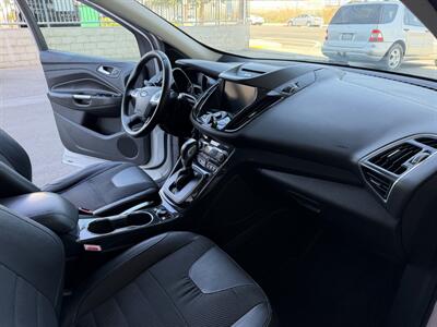 2013 Ford Escape Titanium - Photo 17 - Tarzana, CA 91356