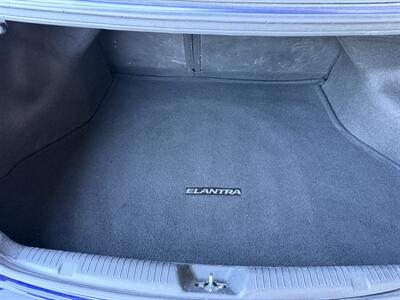 2014 Hyundai ELANTRA SE - Photo 15 - Tarzana, CA 91356
