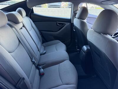 2014 Hyundai ELANTRA SE - Photo 16 - Tarzana, CA 91356