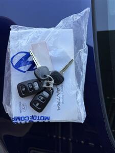 2014 Hyundai ELANTRA SE - Photo 19 - Tarzana, CA 91356