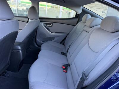 2014 Hyundai ELANTRA SE - Photo 14 - Tarzana, CA 91356