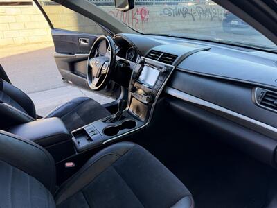 2017 Toyota Camry XSE V6 - Photo 17 - Tarzana, CA 91356