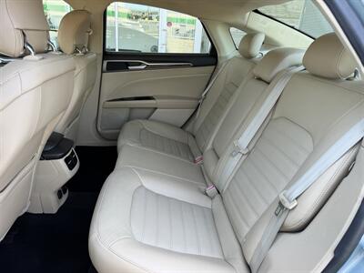 2013 Ford Fusion Hybrid SE - Photo 13 - Tarzana, CA 91356
