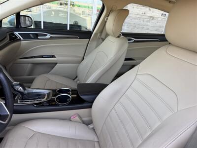 2013 Ford Fusion Hybrid SE - Photo 12 - Tarzana, CA 91356