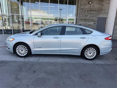 2013 Ford Fusion Hybrid SE - Photo 3 - Tarzana, CA 91356