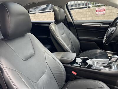 2014 Ford Fusion Hybrid Titanium   - Photo 15 - Tarzana, CA 91356