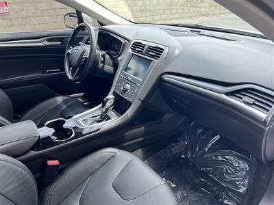 2014 Ford Fusion Hybrid Titanium   - Photo 14 - Tarzana, CA 91356
