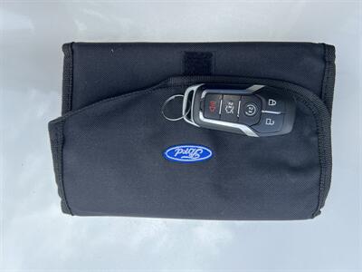 2014 Ford Fusion Hybrid Titanium   - Photo 21 - Tarzana, CA 91356
