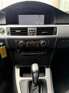 2010 BMW 328i - Photo 22 - Tarzana, CA 91356
