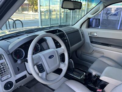 2009 Ford Escape Hybrid Limited   - Photo 9 - Tarzana, CA 91356