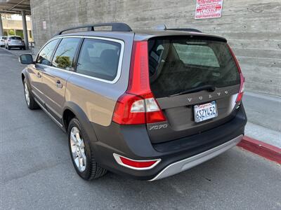 2010 Volvo XC70 3.2   - Photo 3 - Tarzana, CA 91356